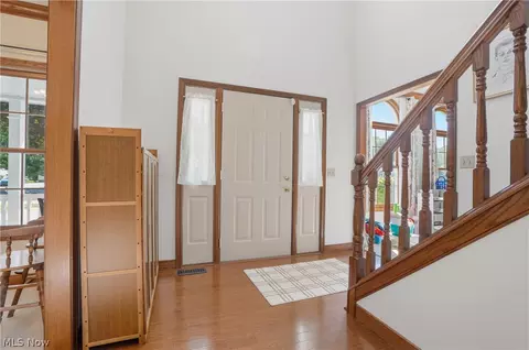 Entry Way - 6394 Meadowbrook Dr, Mentor, OH 44060 photo 1 of 3
