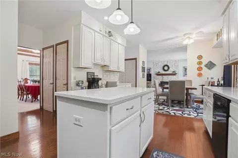 Kitchen - 6394 Meadowbrook Dr, Mentor, OH 44060 photo 3 of 5