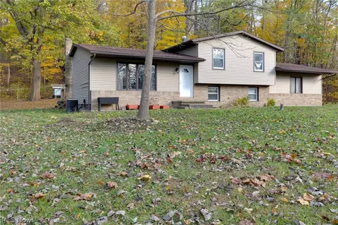 9416 Kieffer Rd, Mantua, OH 44255