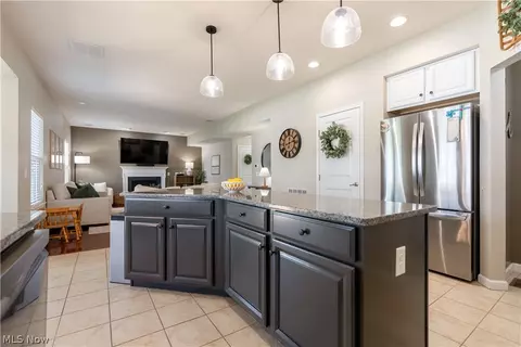 Kitchen - 6819 Shiloh St NW, Canton, OH 44708 photo 3 of 4
