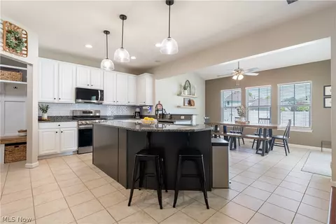 Kitchen - 6819 Shiloh St NW, Canton, OH 44708 photo 1 of 4
