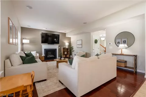 Living - 6819 Shiloh St NW, Canton, OH 44708 photo 1 of 3
