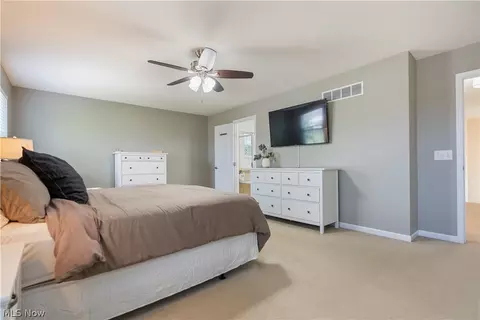 Bedroom - 6819 Shiloh St NW, Canton, OH 44708 photo 3 of 9