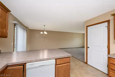 5018 Kelly Ave, Rootstown, OH 44272 photo 24