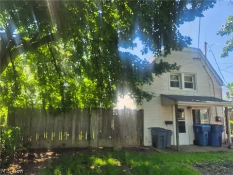 Exterior - 1306 Madison Ave, Lorain, OH 44053 photo 4 of 6