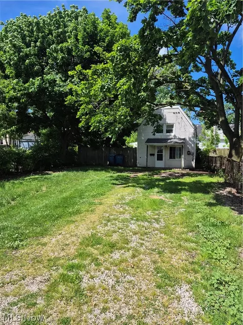 Exterior - 1306 Madison Ave, Lorain, OH 44053 photo 2 of 6