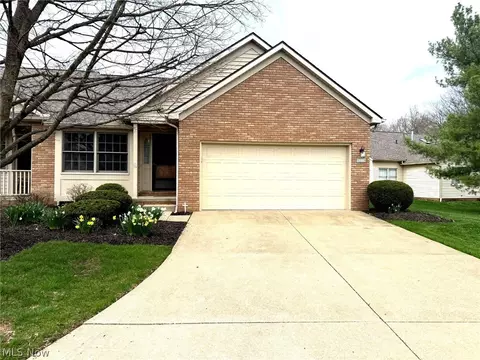 5161 Westwind Cir NW, North Canton, OH 44720