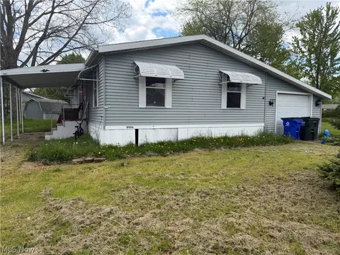 9994 William Henry Dr, Streetsboro, OH 44241