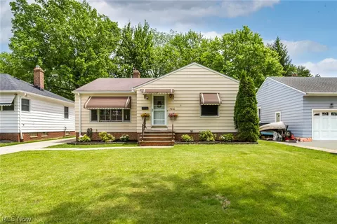 7241 Greenleaf Ave, Parma, OH 44130
