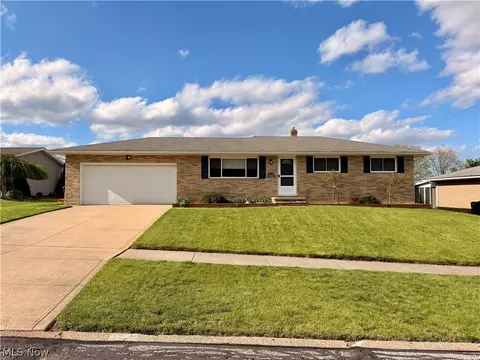 1700 Winchester Dr, Parma, OH 44134