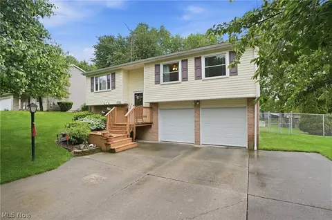 3955 Dunbar St, Austintown, OH 44515