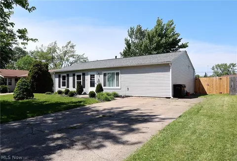 556 Keys Dr, Elyria, OH 44035 photo 17