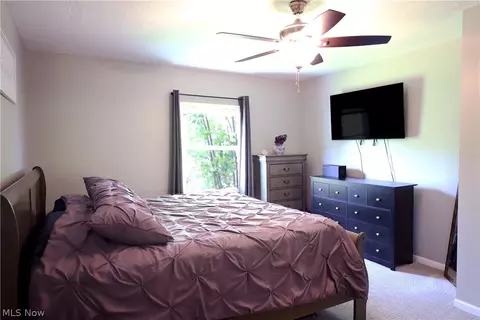 556 Keys Dr, Elyria, OH 44035 photo 24