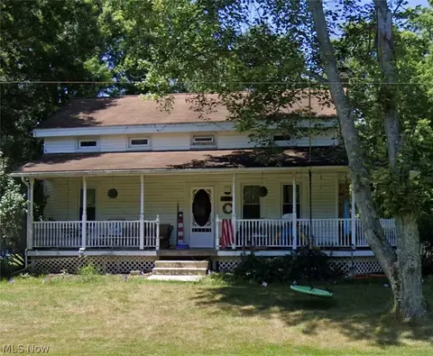 2591 Wayland Rd, Deerfield, OH 44411