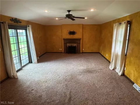 Living - 742 Sabrina Dr, Boardman, OH 44512 photo 5 of 6