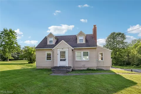 9206 Woodworth Rd, North Lima, OH 44452