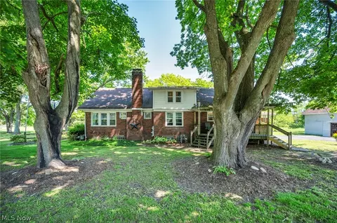 1539 Greensburg Rd, Uniontown, OH 44685