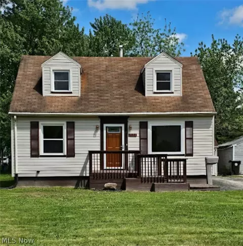 2134 Estabrook Ave NW, Warren, OH 44485
