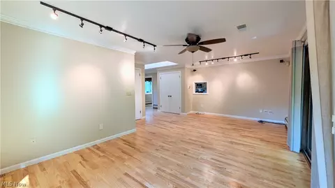 Living - 6409 Old Wood Rd, Ashtabula, OH 44004 photo 5 of 7