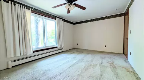 Bedroom - 6409 Old Wood Rd, Ashtabula, OH 44004 photo 1 of 3