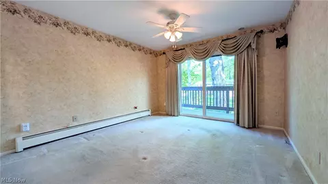 Bedroom - 6409 Old Wood Rd, Ashtabula, OH 44004 photo 2 of 3