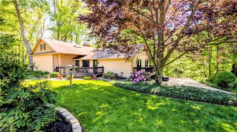 Exterior - 6409 Old Wood Rd, Ashtabula, OH 44004 photo 4 of 13