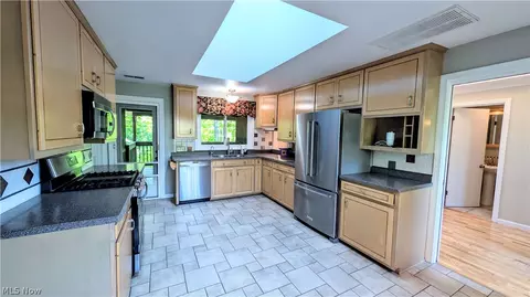 Kitchen - 6409 Old Wood Rd, Ashtabula, OH 44004 photo 1 of 2