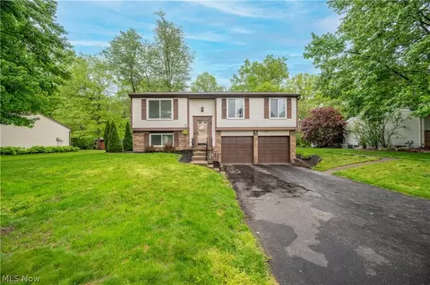 1431 Raccoon NE, Howland, OH 44484
