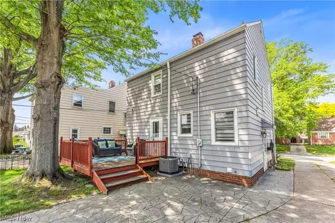 Exterior - 9205 Beech Ave, Brooklyn, OH 44144 photo 3 of 5