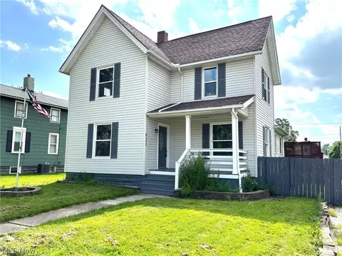 921 6th St SW, Massillon, OH 44647