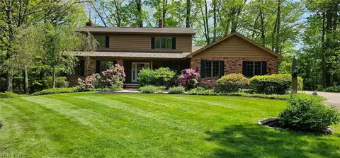 35970 Timber Ridge Ln, Willoughby, OH 44094