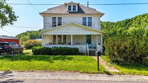 6886 State Route 821, Whipple, OH 45788