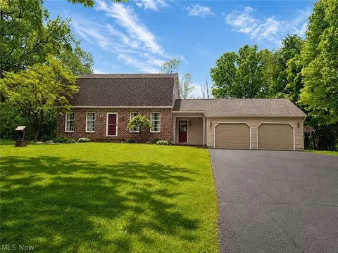 6155 Gibson Rd, Canfield, OH 44406
