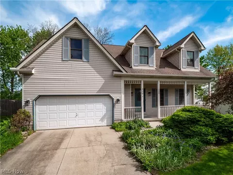 4195 Arlington Dr, Brunswick, OH 44212