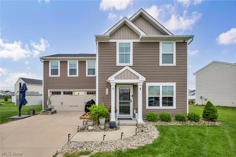 613 Cherrywood Ln, Painesville, OH 44077