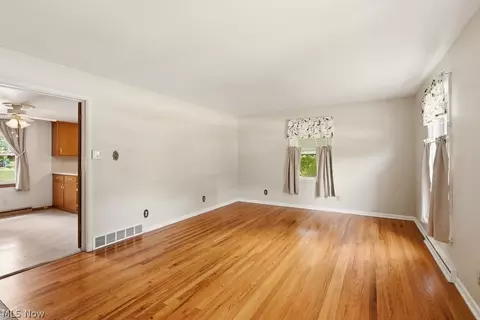 161 Pinehurst Rd, Munroe Falls, OH 44262 photo 5