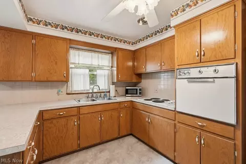 161 Pinehurst Rd, Munroe Falls, OH 44262 photo 14