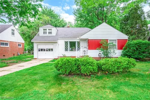 449 Dover Center Rd, Bay Village, OH 44140