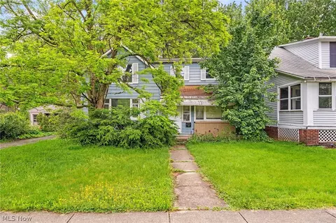70 W 5th St, Berea, OH 44017