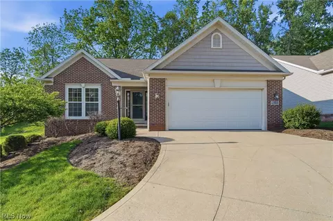 635 Durkin Way SW, North Canton, OH 44720
