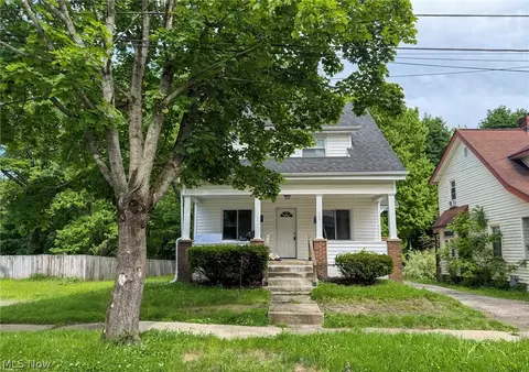 145 S Lakeview Ave, Youngstown, OH 44509