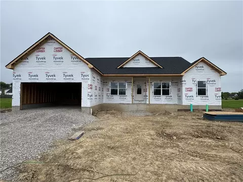 4215 Cold Creek Blvd, Sandusky, OH 44870