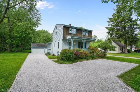 4160 Columbia Rd, North Olmsted, OH 44070