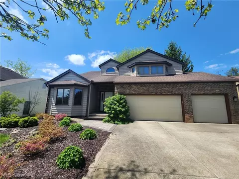 7278 Winchester Dr, Solon, OH 44139