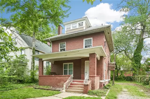 227 S Balch St, Akron, OH 44302