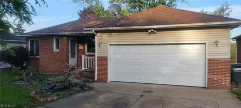 4852 E 81st St, Garfield Heights, OH 44125