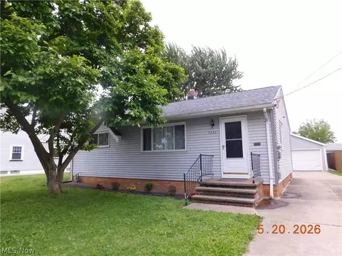 5230 W 147th St, Brook Park, OH 44142