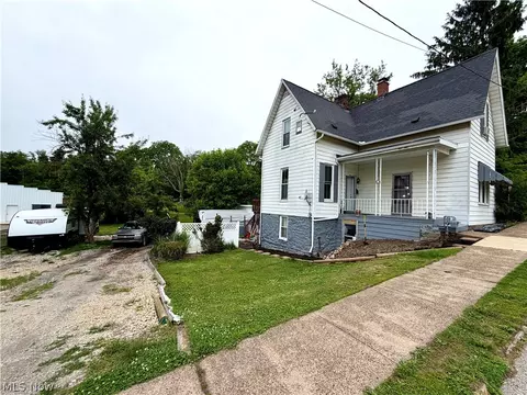 126 S Sugar St, Saint Clairsville, OH 43950