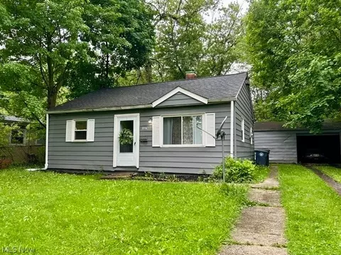 1276 Frederick Blvd, Akron, OH 44320
