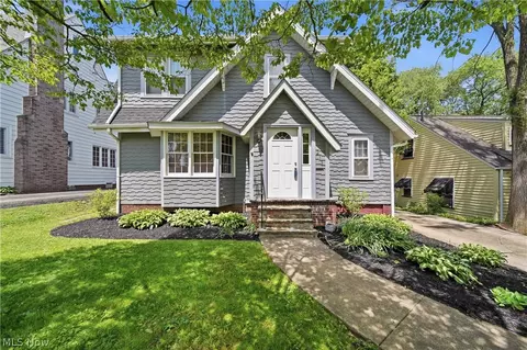213 33rd St NW, Canton, OH 44709